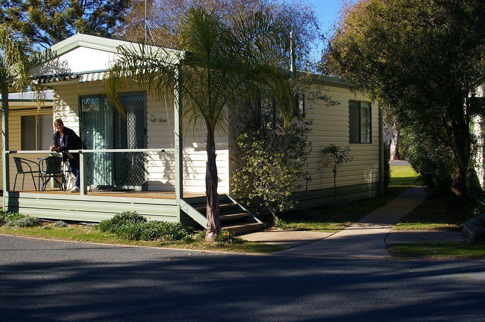 Big4 Moama Holiday Park Exterior foto