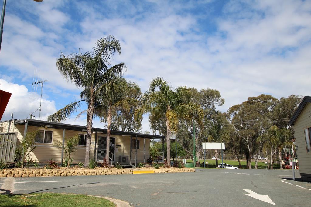 Big4 Moama Holiday Park Exterior foto