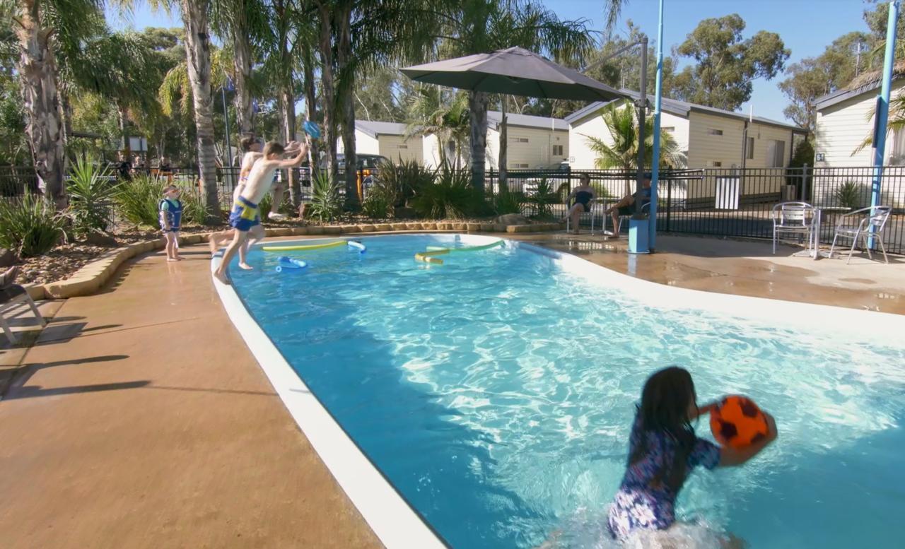 Big4 Moama Holiday Park Exterior foto
