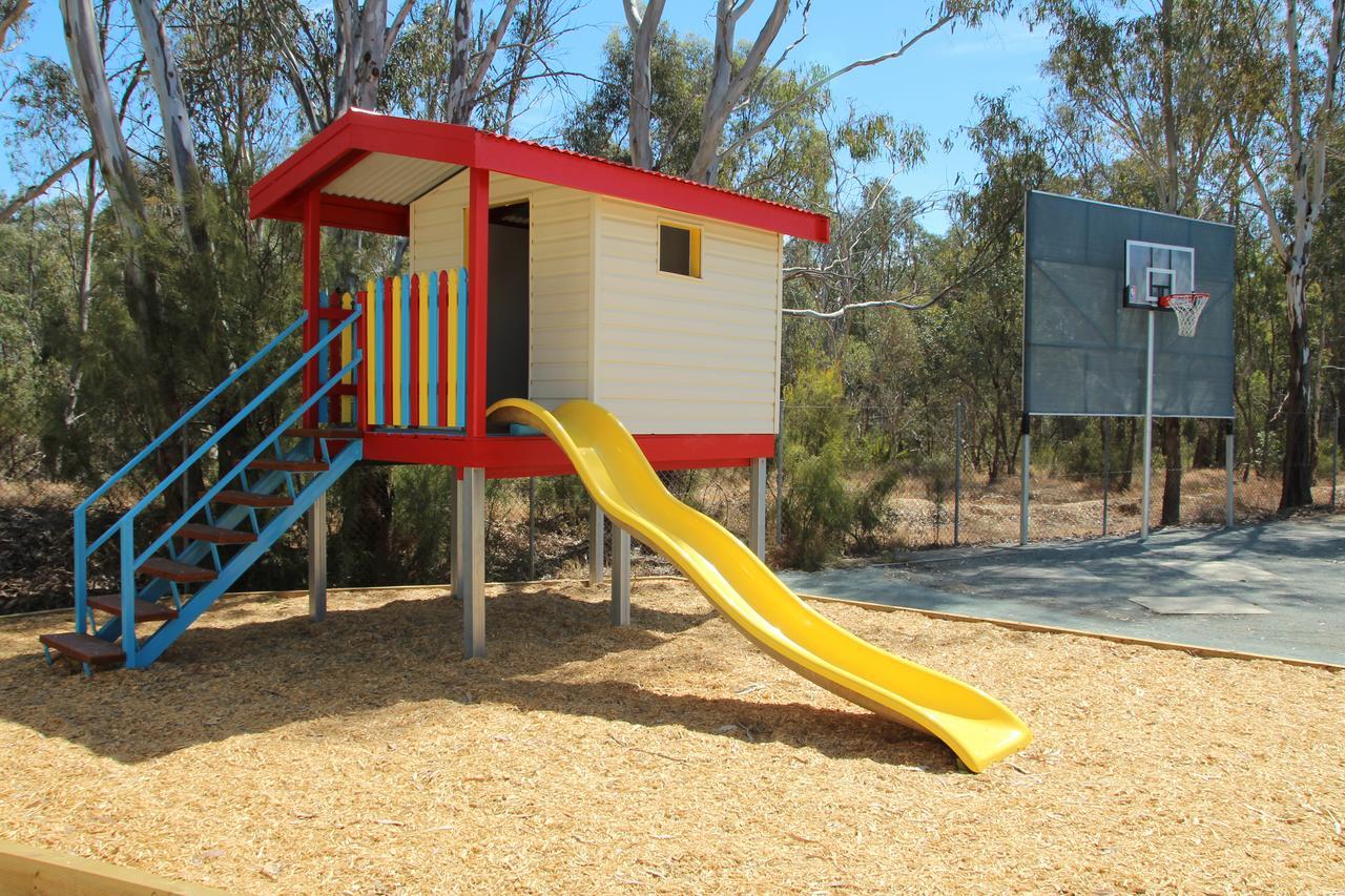 Big4 Moama Holiday Park Exterior foto